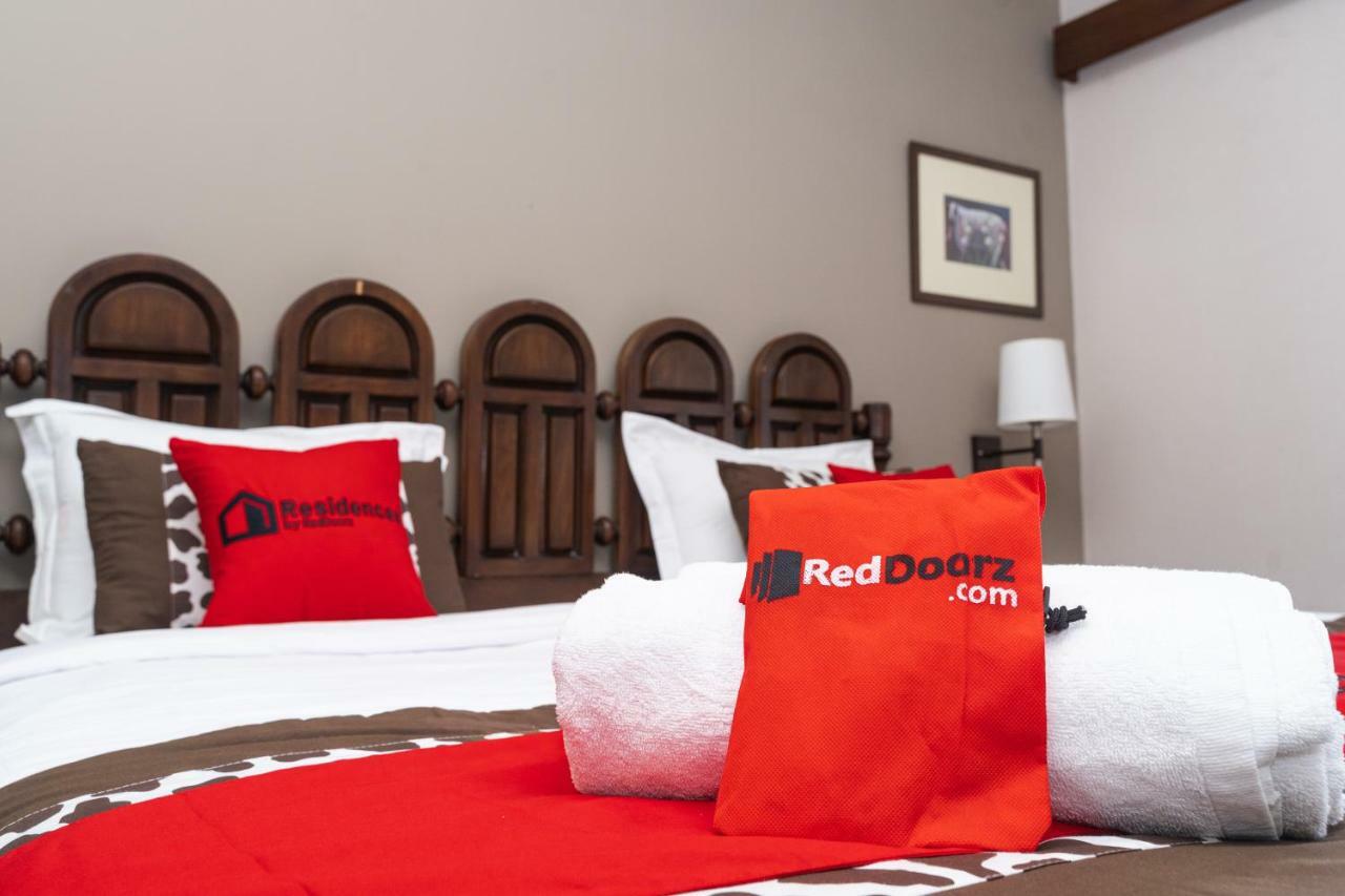 Reddoorz Premium @ Lido Sukabumi Hotel Bogor Kültér fotó